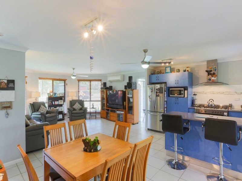 10 Tindaridge Ct, Hay Point QLD 4740