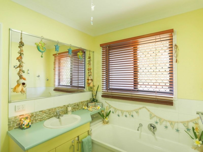 10 Tindaridge Ct, Hay Point QLD 4740