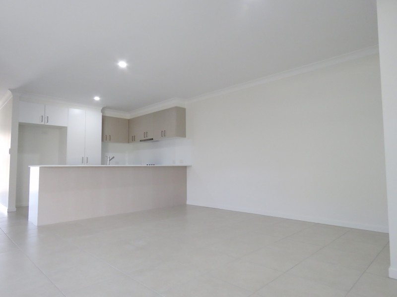 Unit 2/41 Armstrong Beach rd, Armstrong Beach QLD 4737