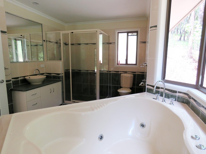 52 Gumnut Drive, Sarina QLD 4737