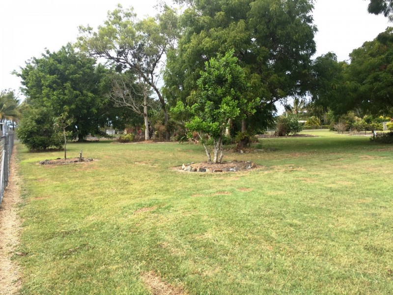 41 Windsor Drive, Hay Point QLD 4740