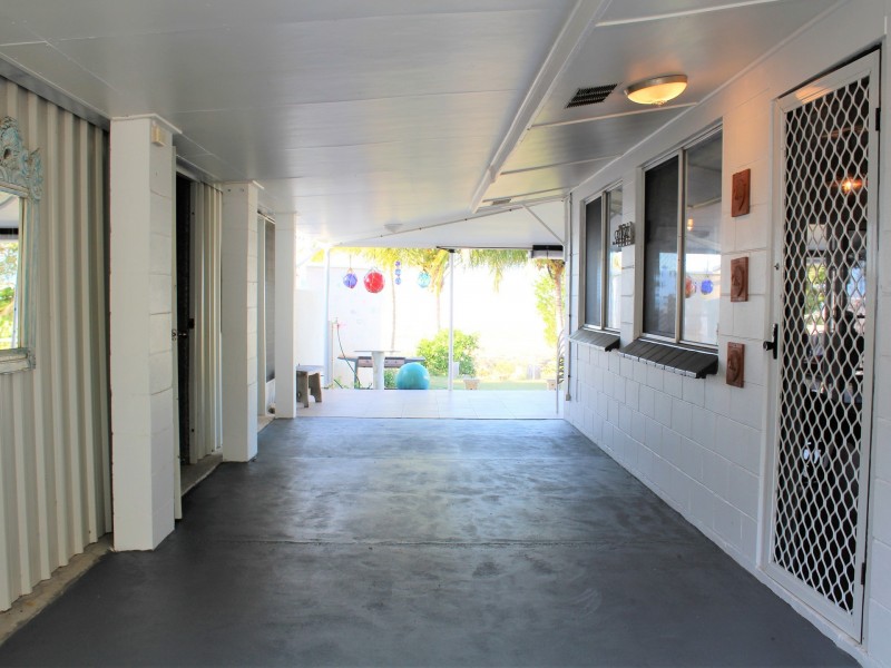 40 Colonial Drive, Clairview QLD 4741