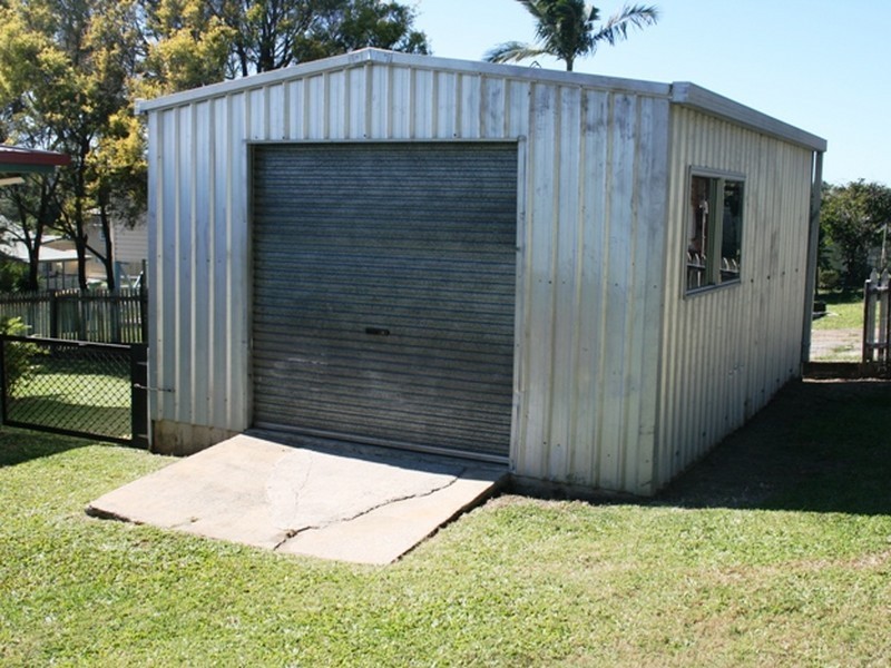 15 Langdon Street, Sarina QLD 4737