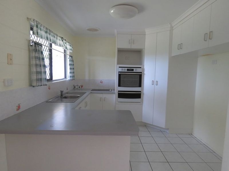 4 Morris Street, Campwin Beach QLD 4737