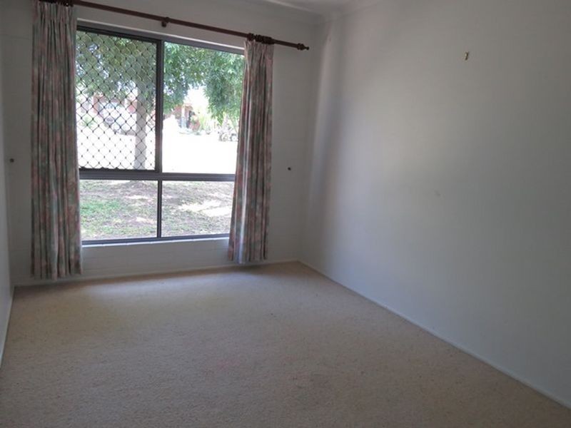 4 Morris Street, Campwin Beach QLD 4737