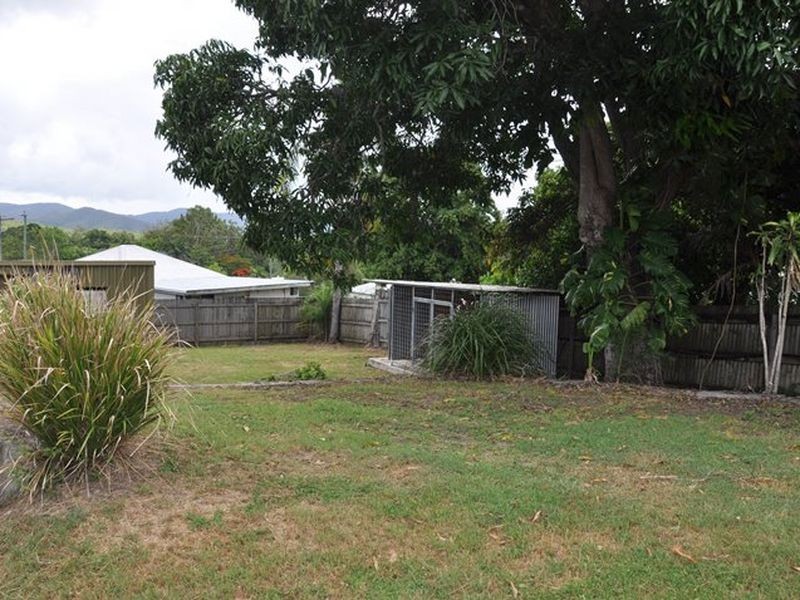 13 Hill Street, Sarina QLD 4737