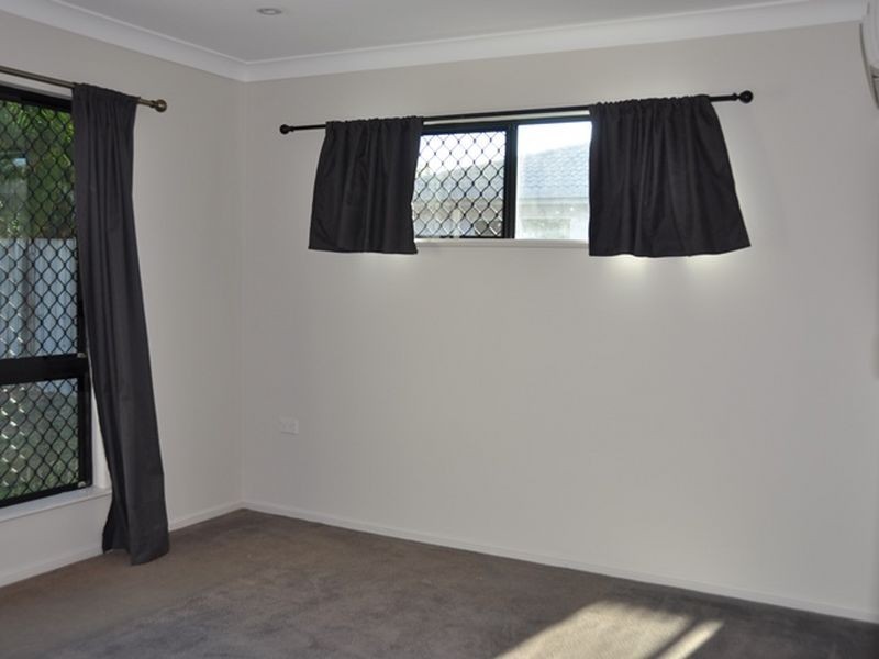 6 Leonie Court, Armstrong Beach QLD 4737