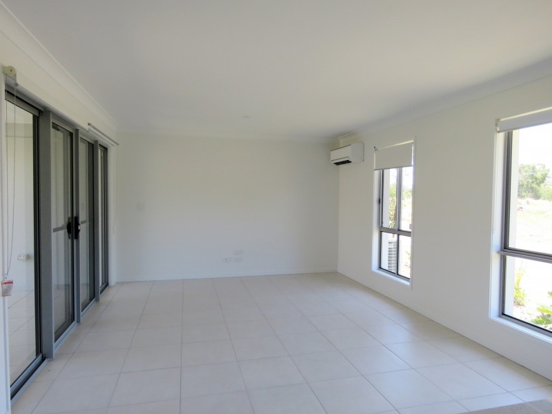 Unit 1/1 Elle Court, Armstrong Beach QLD 4737