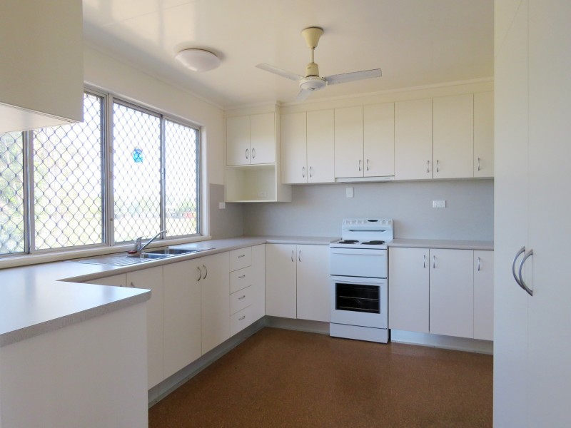4 Bell Street, Sarina QLD 4737