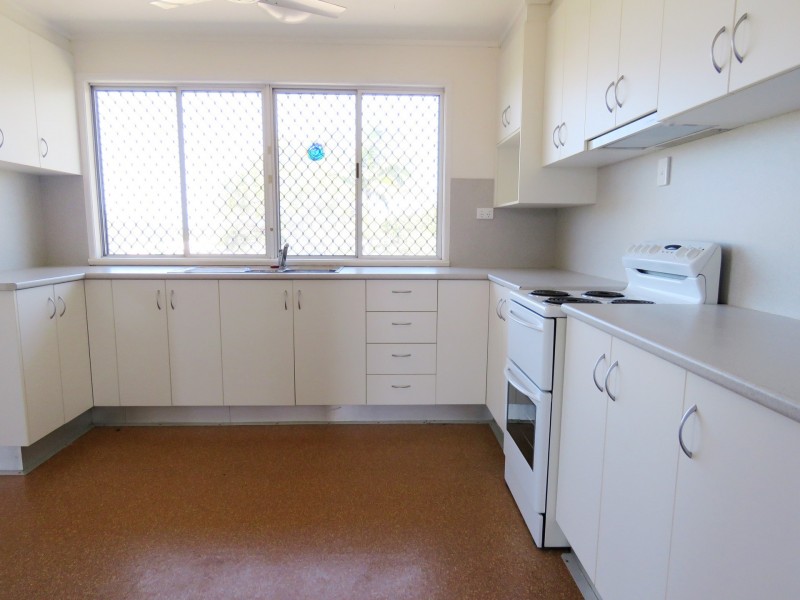 4 Bell Street, Sarina QLD 4737