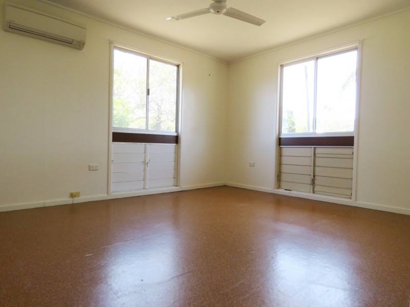 4 Bell Street, Sarina QLD 4737