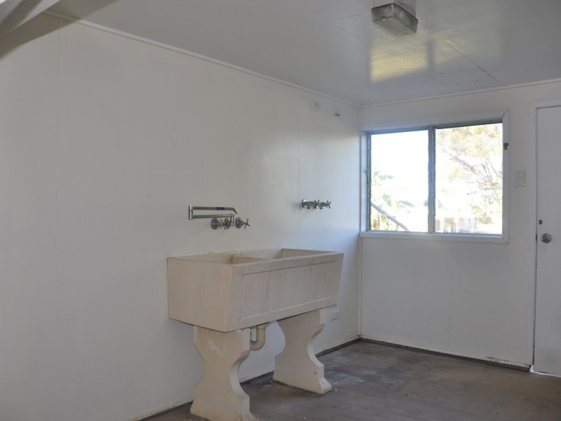 4 Bell Street, Sarina QLD 4737