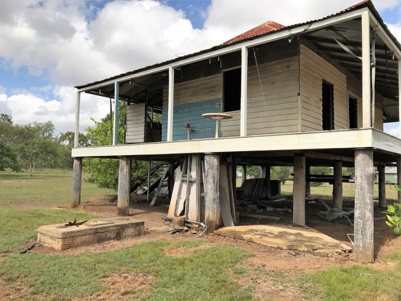 14 Waverley Street, St Lawrence QLD 4707