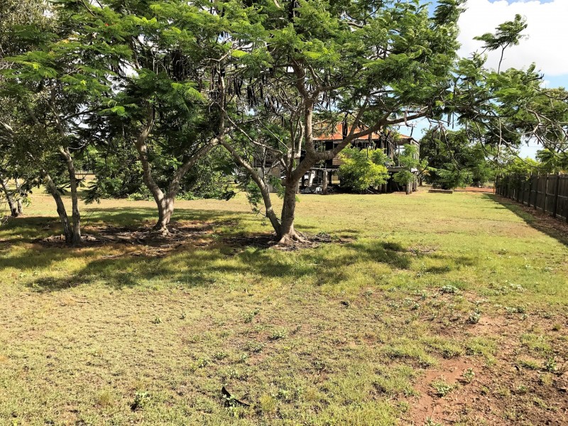 14 Waverley Street, St Lawrence QLD 4707