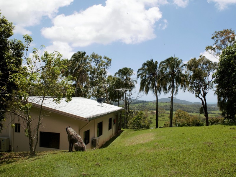 31 Lambert Rd, Sarina QLD 4737