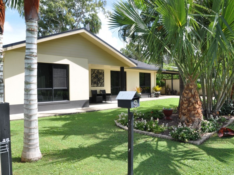 9 Crescent Street, Armstrong Beach QLD 4737