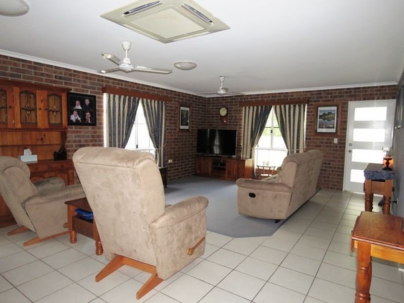 11 Rankin Court, Armstrong Beach QLD 4737