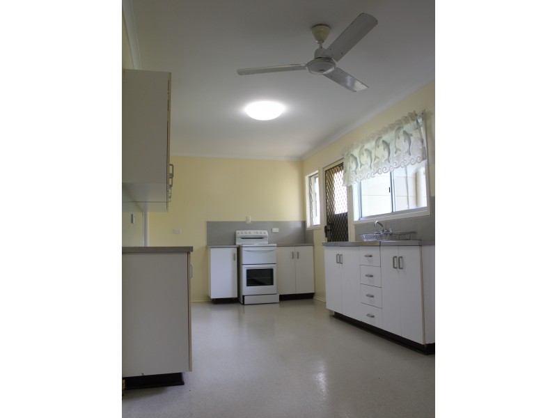 6 Kathleen Street, Sarina QLD 4737