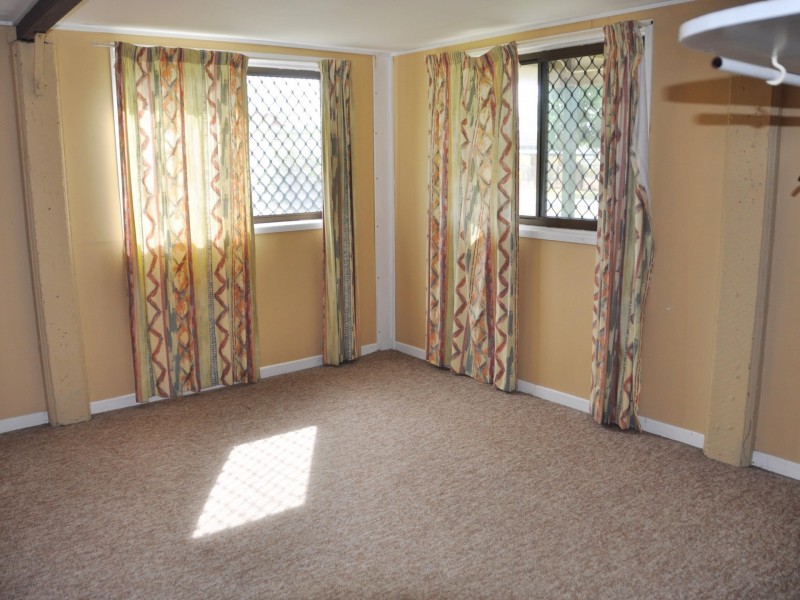3 Poole Street, Sarina Beach QLD 4737