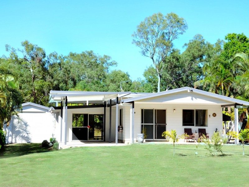 438 Grasstree Beach Rd, Grasstree Beach QLD 4740