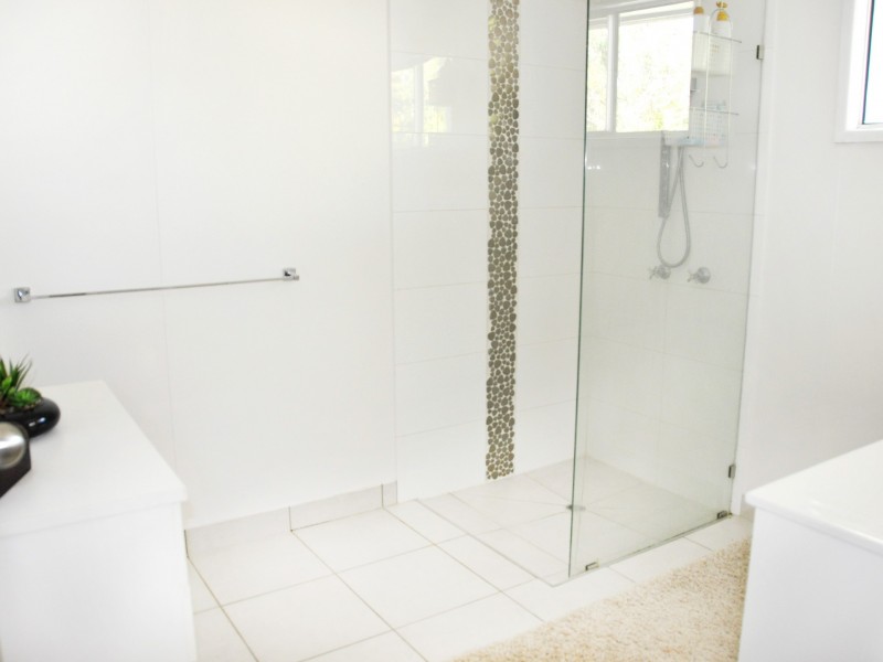 438 Grasstree Beach Rd, Grasstree Beach QLD 4740