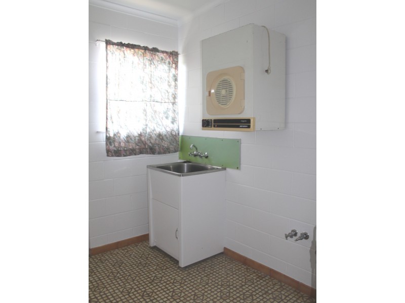Unit 2/1 Beagrie Street, Sarina QLD 4737