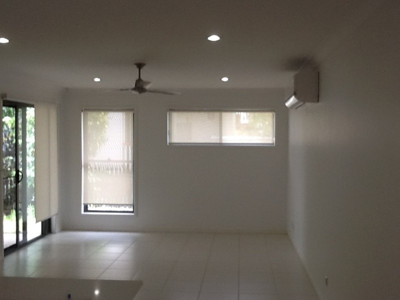 Unit 2/102 Rasmussen Avenue, Salonika Beach QLD 4740