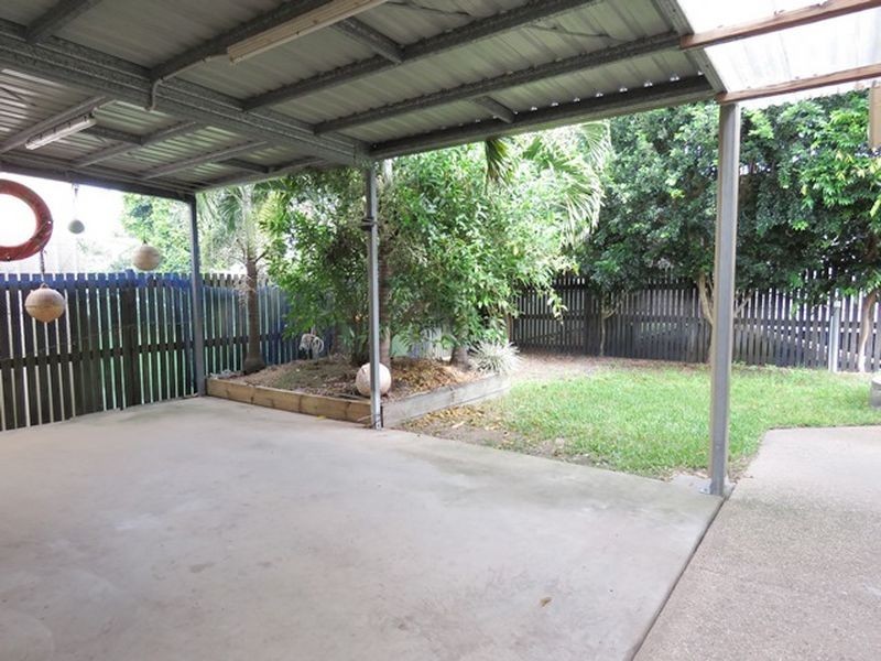 Unit 2/25 Hellwege Street, Hay Point QLD 4740
