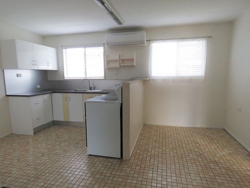 Unit 2/25 Hellwege Street, Hay Point QLD 4740