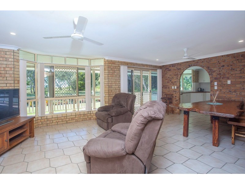 162 Miran Khan Drive, Armstrong Beach QLD 4737