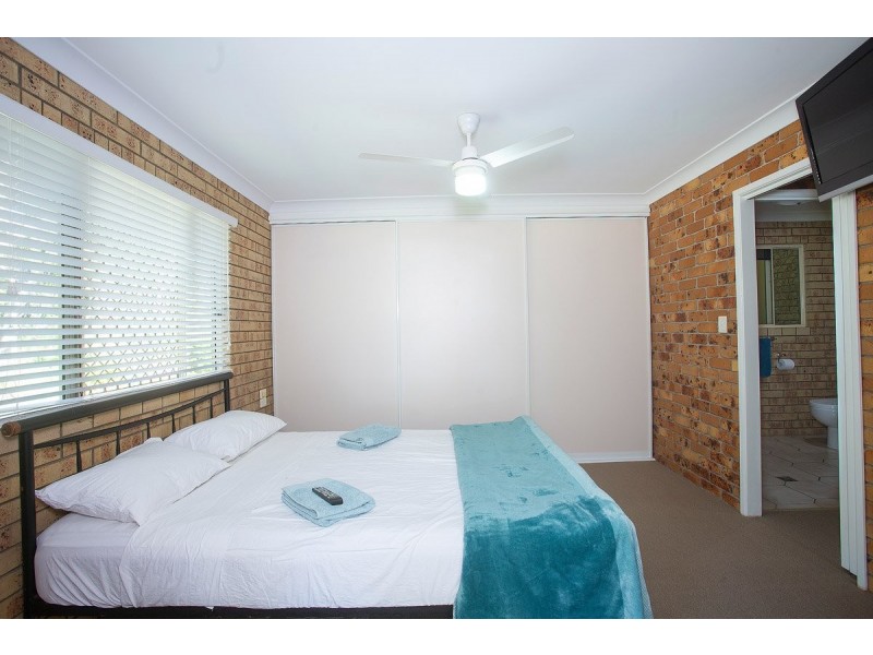 162 Miran Khan Drive, Armstrong Beach QLD 4737