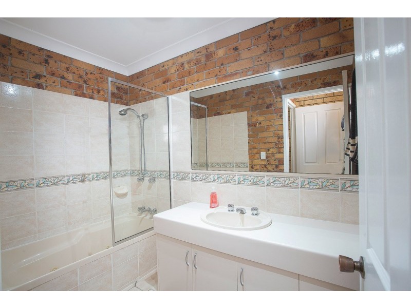 162 Miran Khan Drive, Armstrong Beach QLD 4737