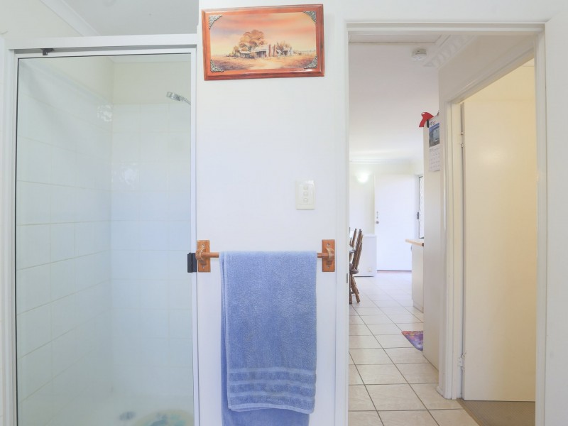 Unit 2/37 Holland St, West Mackay QLD 4740