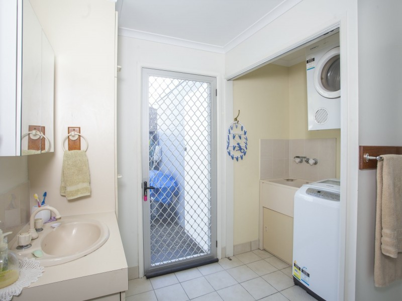 Unit 2/37 Holland St, West Mackay QLD 4740