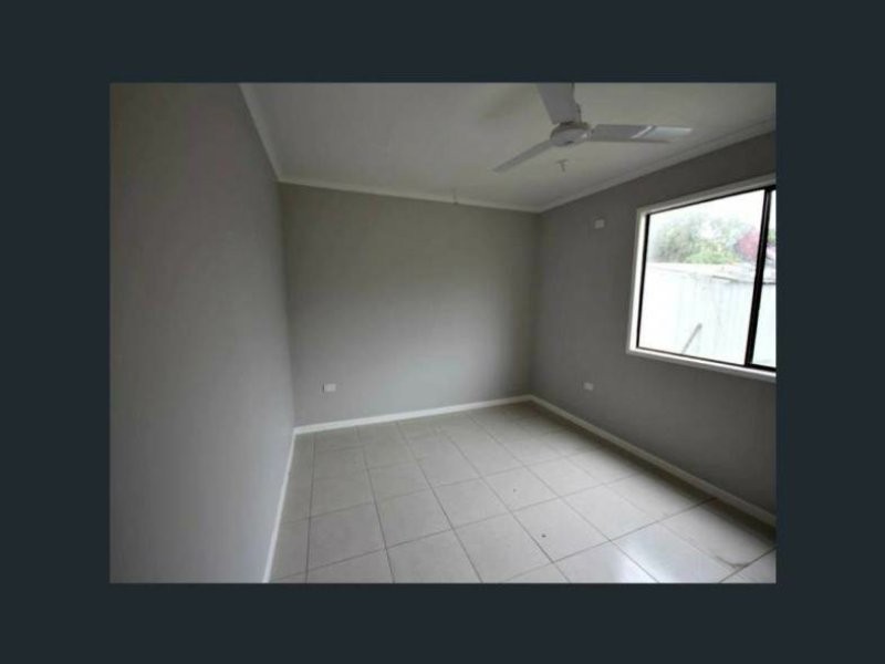 5 Lawrie Road, Sarina QLD 4737