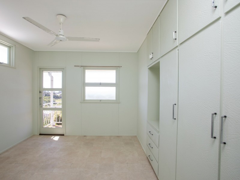 10 Antoney Lane, Sarina Beach QLD 4737