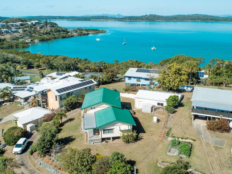 10 Antoney Lane, Sarina Beach QLD 4737