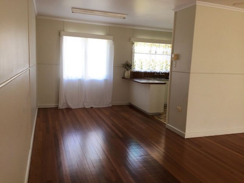 20 Holmes Avenue, Sarina QLD 4737