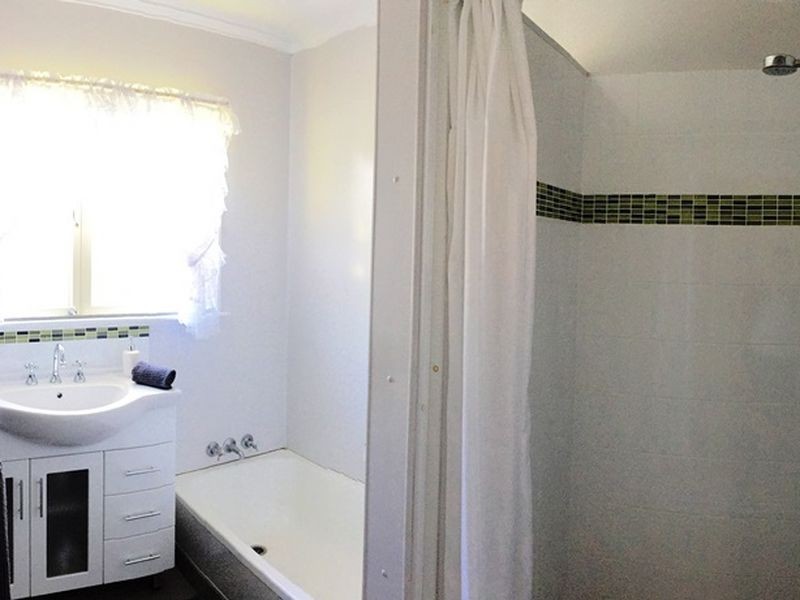 20 Holmes Avenue, Sarina QLD 4737