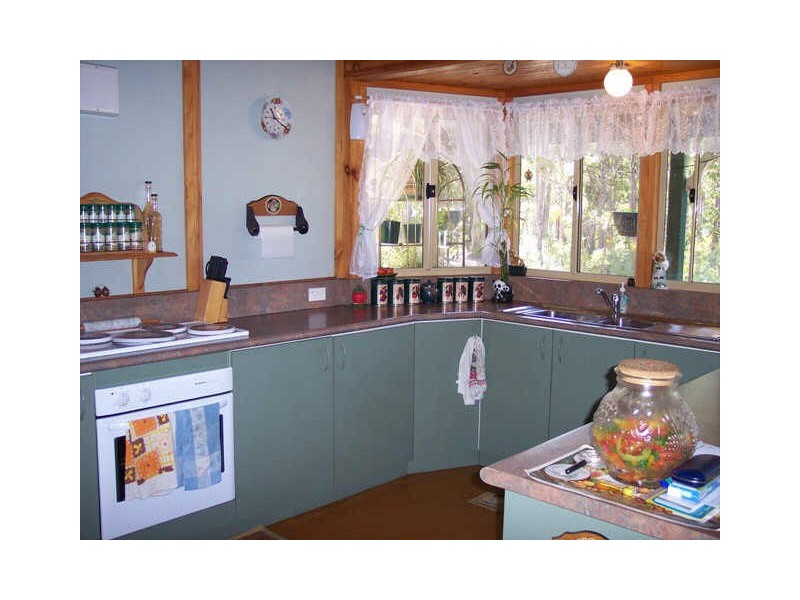 42 Leschenaultia Drive, Nannup WA 6275