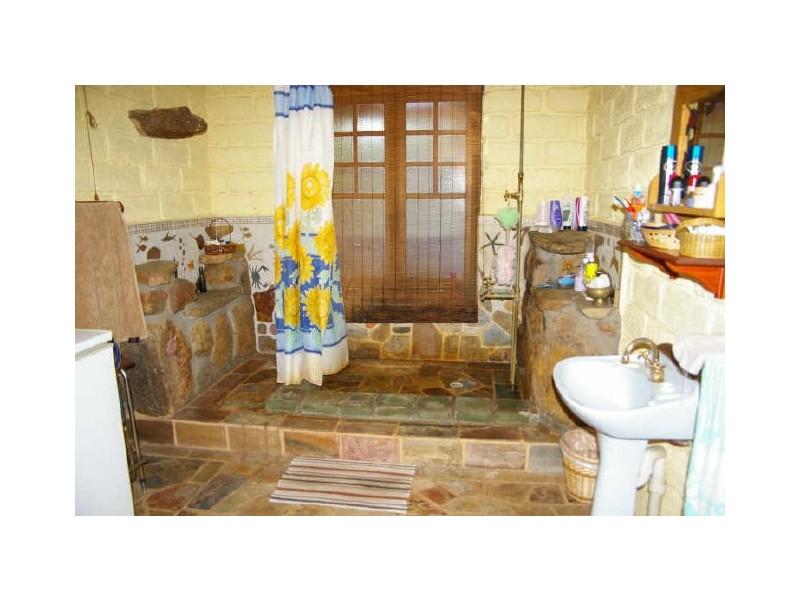 24 Walter Street, Nannup WA 6275