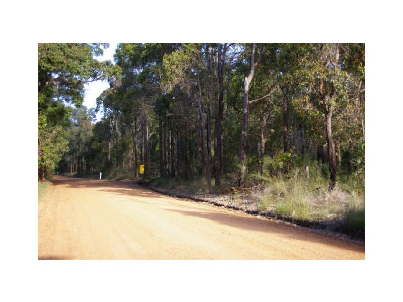 23 Chalwell Road, Nannup WA 6275