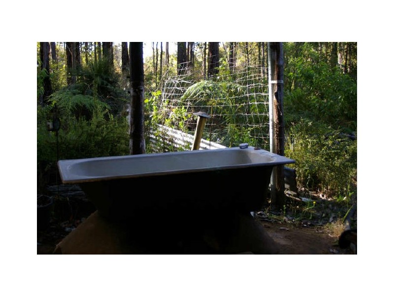 23 Chalwell Road, Nannup WA 6275