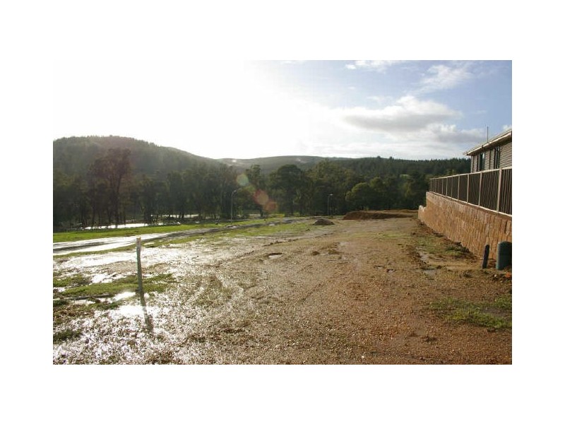 11 Hitchcock Drive, Nannup WA 6275