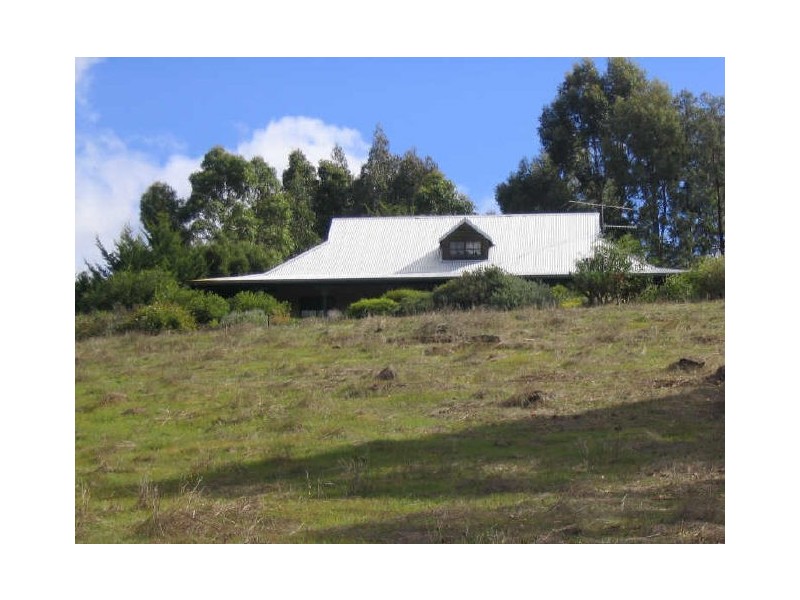 2 Dean Road, Nannup WA 6275