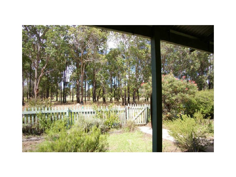 40 North Street, Nannup WA 6275