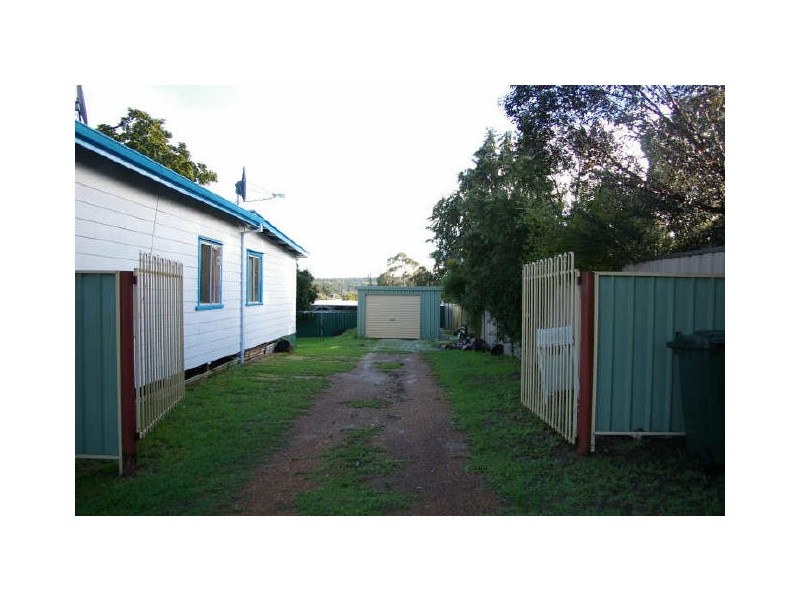 6 Higgins Street, Nannup WA 6275