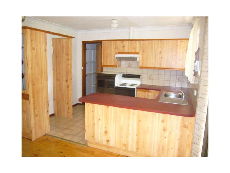 13 Lynlee Crescent, Huntfield Heights SA 5163