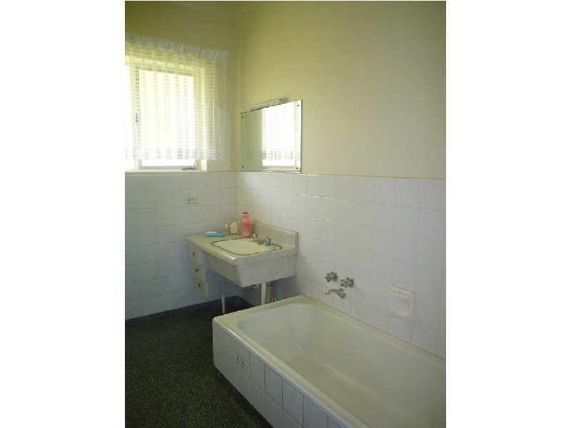 12 Eversley Avenue, Enfield SA 5085