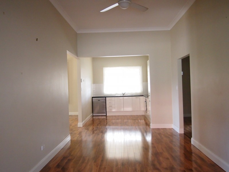 39 Yartla Street, Menindee NSW 2879